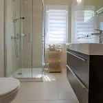 Danijela With Private Jacuzzi And Parking Apartman *