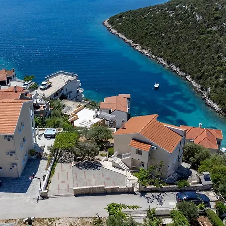 Danijela With Private Jacuzzi And Parking * Vinišće