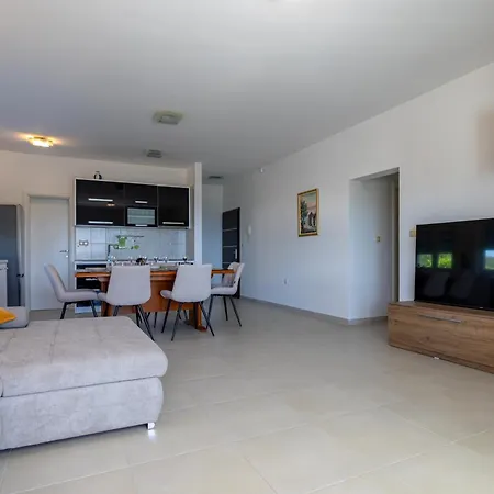 Danijela With Private Jacuzzi And Parking * Vinišće