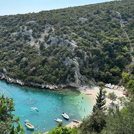Danijela With Private Jacuzzi And Parking شقة Vinišće
