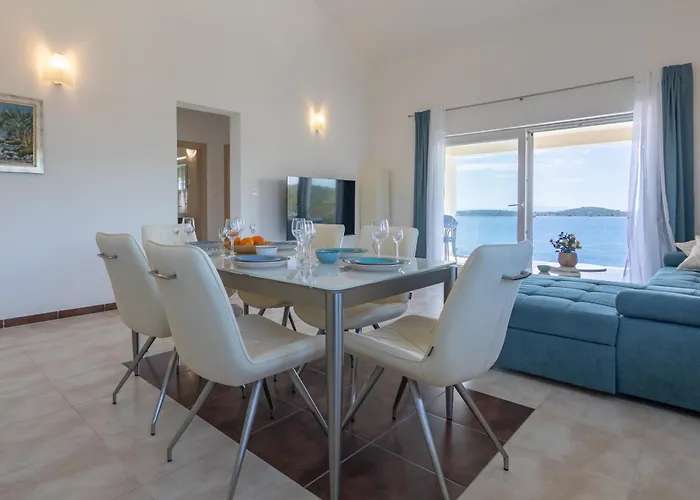 Danijela With Private Jacuzzi And Parking Apartamento